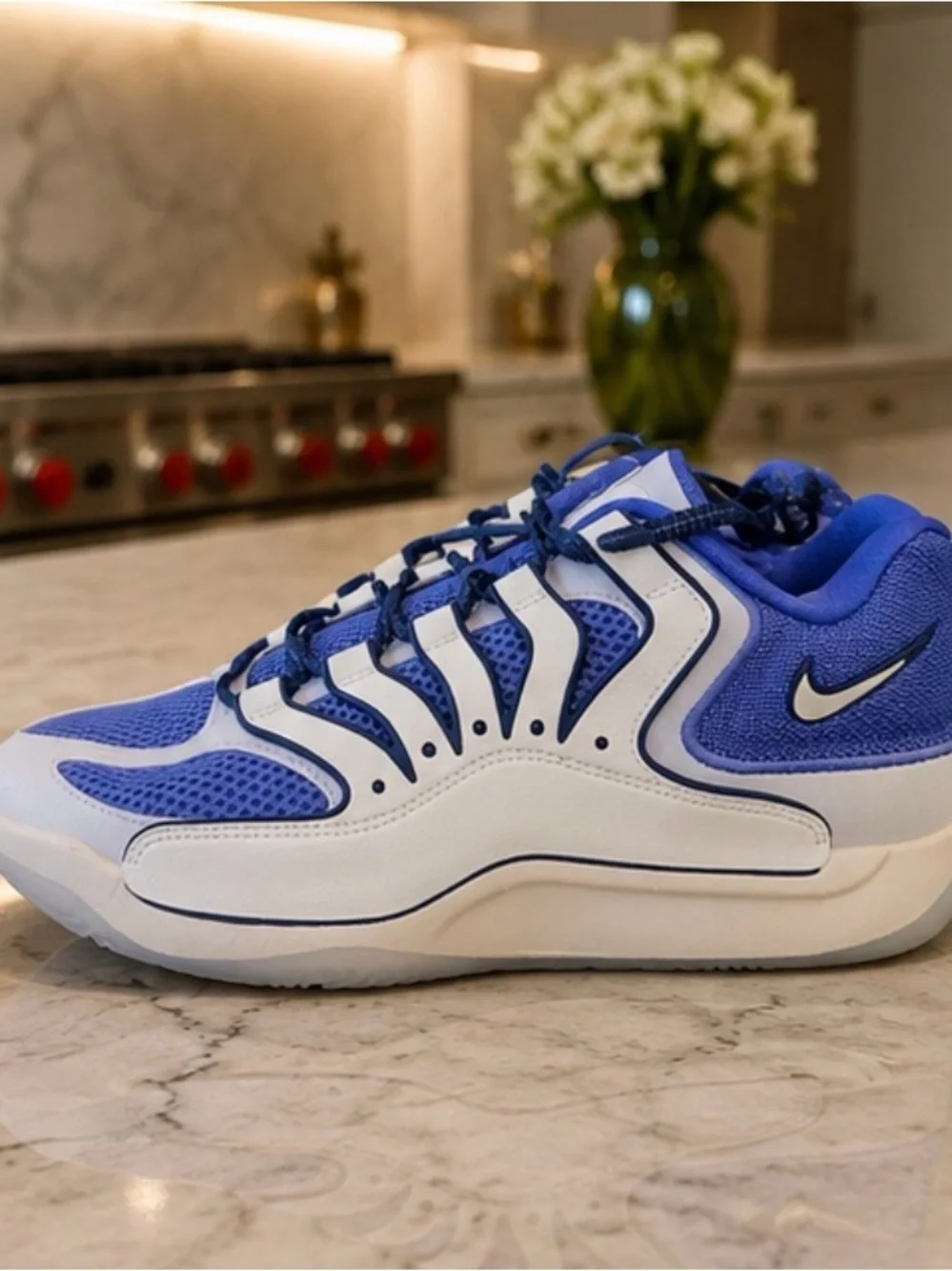 Nike KD 18 TB White Game Royal Size 10.5 NWOB